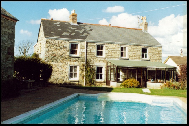 640x424 pixels (129K)